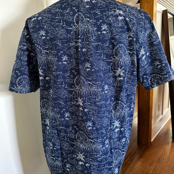 Old Navy Blue Patterned Men's Shirt, Large, EUC - Picture 4 of 7